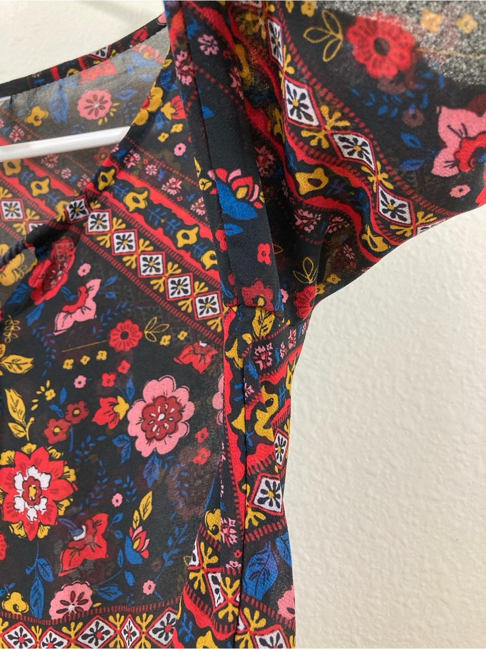 Xhilaration Multicolor Floral Boho Tunic with Tassel Ties Size S - Picture 6 of 11